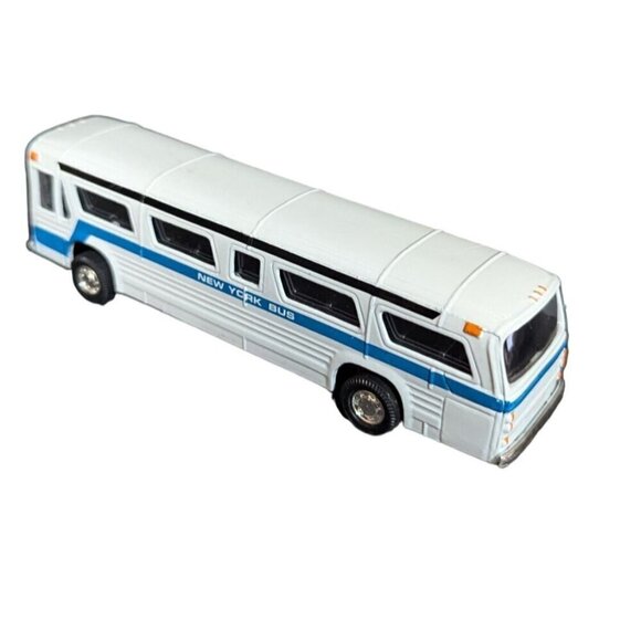 Vintage Diecast "Central Station" Bus Model Toy New York bus  Roll back  6" - Picture 2 of 6